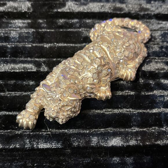 Vintage Gold Tone Big Cat Stalking Panther Cheetah Leopard Rhinestone Pin Brooch - Picture 1 of 9
